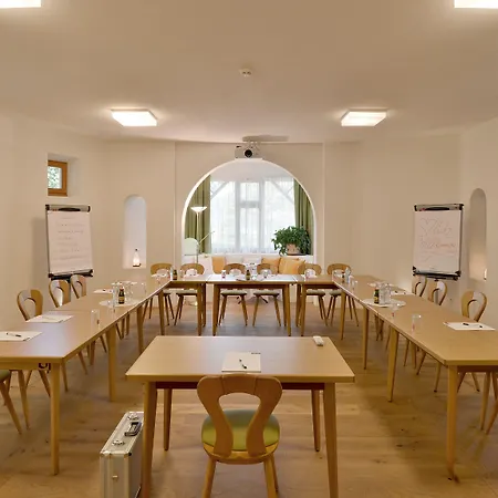 Kraftquelle Schlossblick Hotel 3*