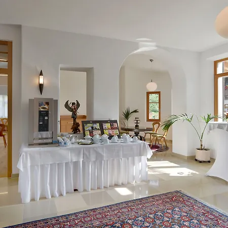 Kraftquelle Schlossblick Hotel 3*