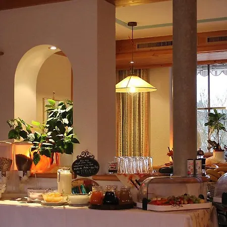 Hotel Kraftquelle Schlossblick 3*