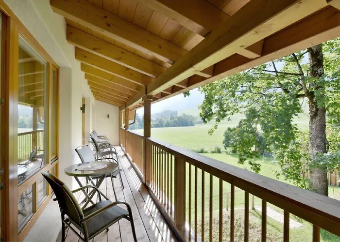 Kraftquelle Schlossblick Отель 3*