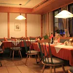 Otel Kraftquelle Schlossblick